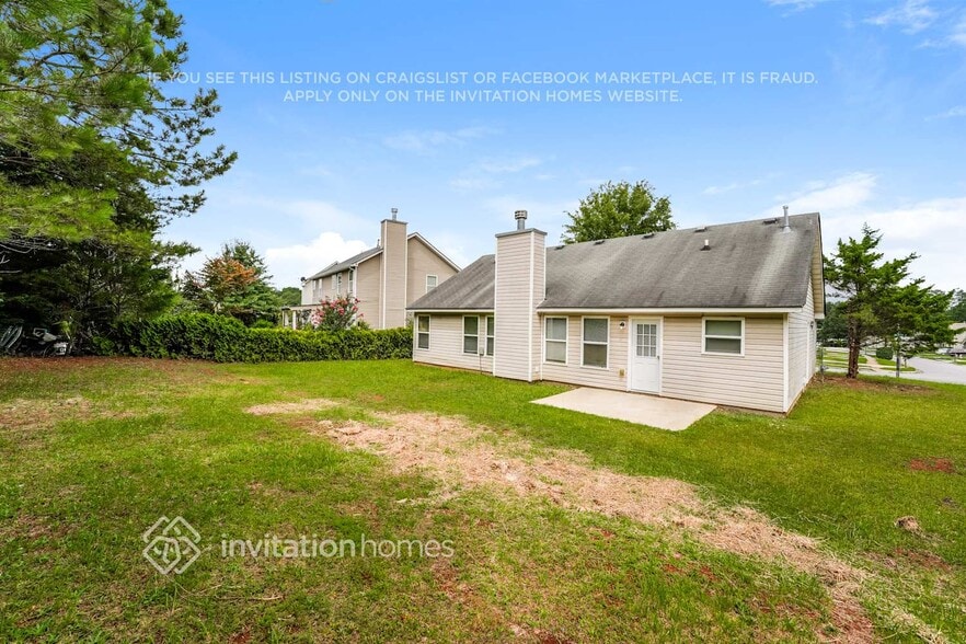 Building Photo - 4937 Bryant Dr
