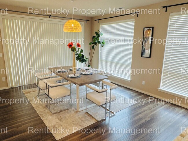Building Photo - Stunning MainVue Home at Vista Pointe
