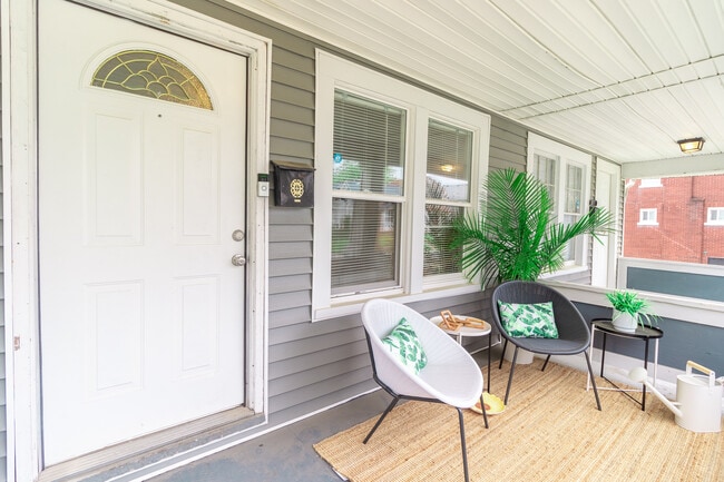 Building Photo - 1125 Wilson Ave