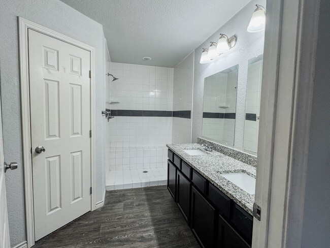 Building Photo - 3512 Eutopia St