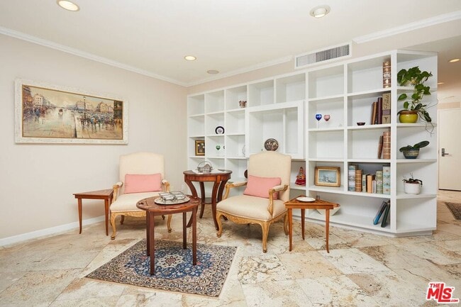 Building Photo - 865 Comstock Ave