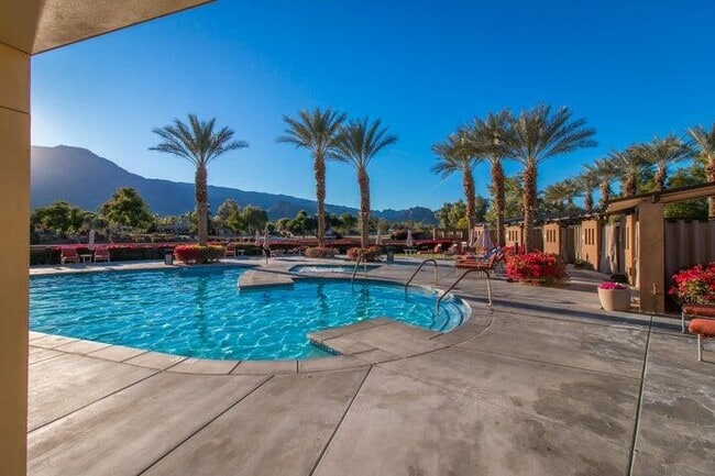 Building Photo - 60636 Desert Shadows Dr