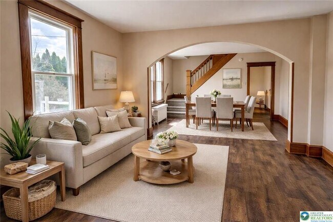 Building Photo - 4631 Lehigh Dr