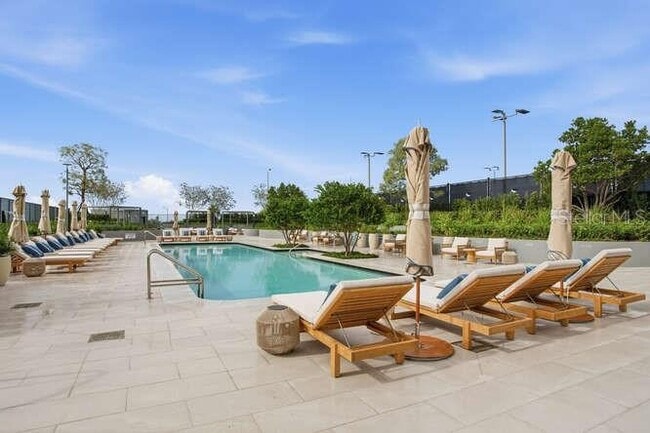 Building Photo - 3015 S Ysabella Ave