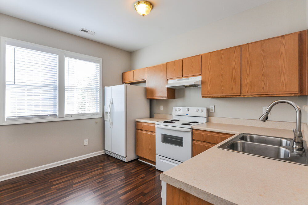 Building Photo - 3879 Pin Oak Rd