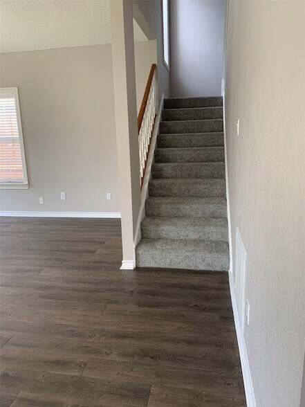 Building Photo - 4308 N Capistrano Dr