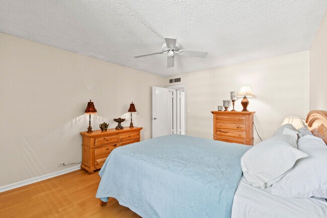 Building Photo - 1200 Marine Way