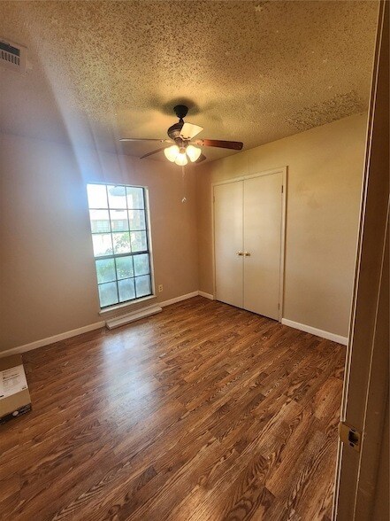 Building Photo - 7009 Christina Ln
