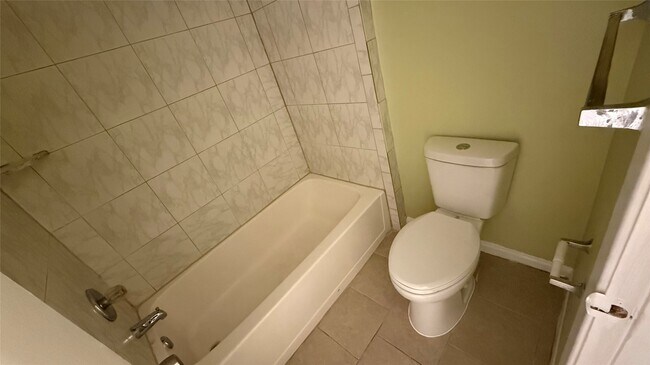 Building Photo - 7706 Winter Glen Ln