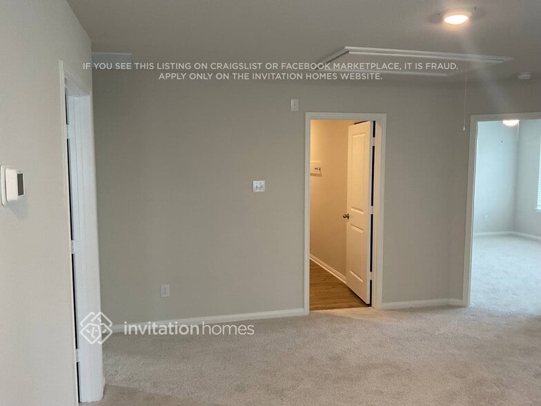 Building Photo - 8204 Sunberry Shadow Dr