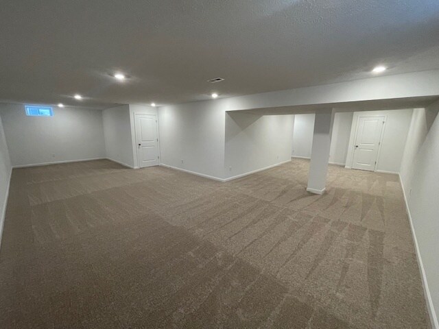 Building Photo - 990 Marissa Dr