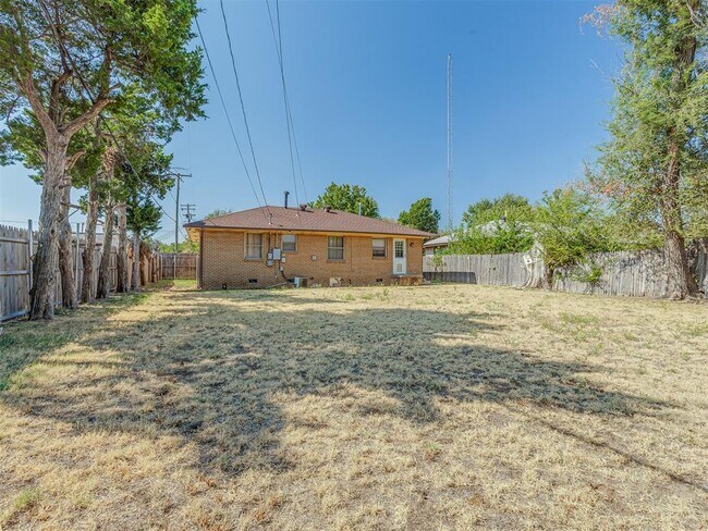 Building Photo - 3801 NW 51st St