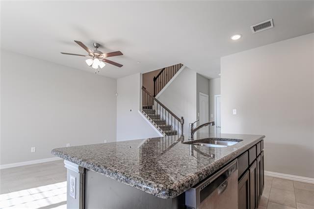Building Photo - 2328 Greystone Dr