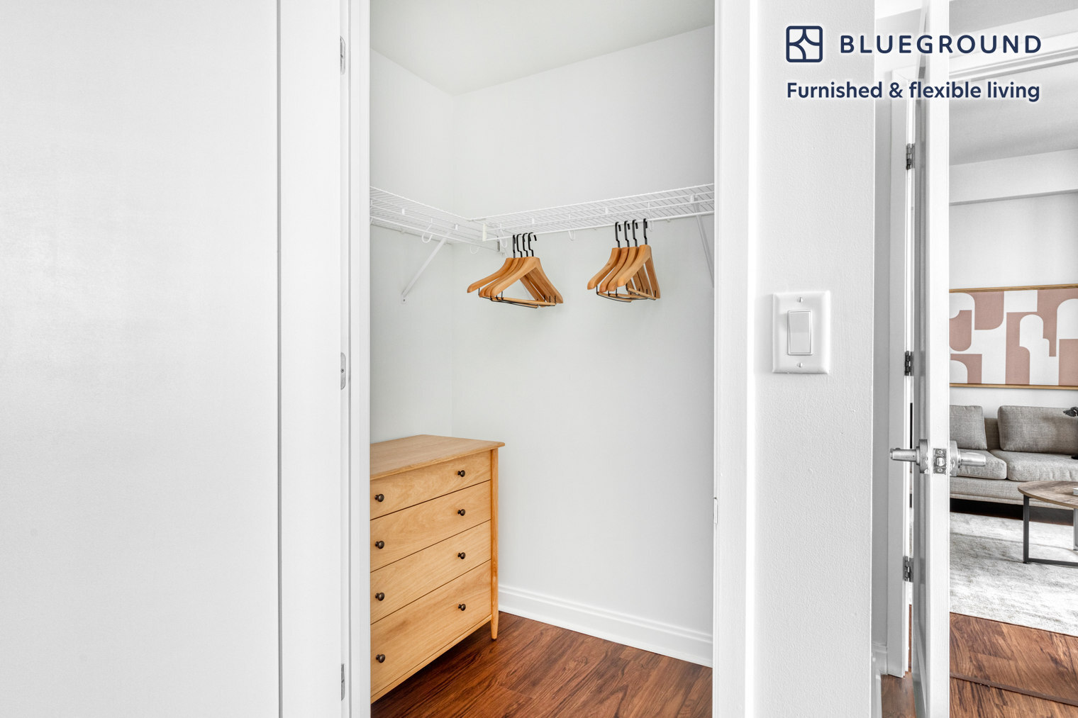 Building Photo - 285 Third Street-SI FL8-ID593