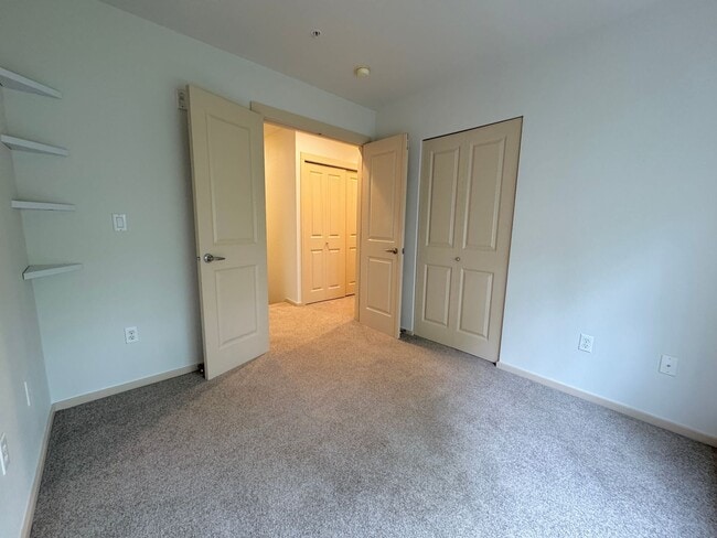 Building Photo - 3bd/3ba Issaquah Townhouse