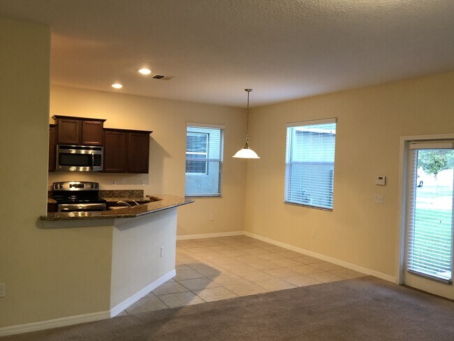 Building Photo - Beautiful Renovated 3/2.5 Located In Independence