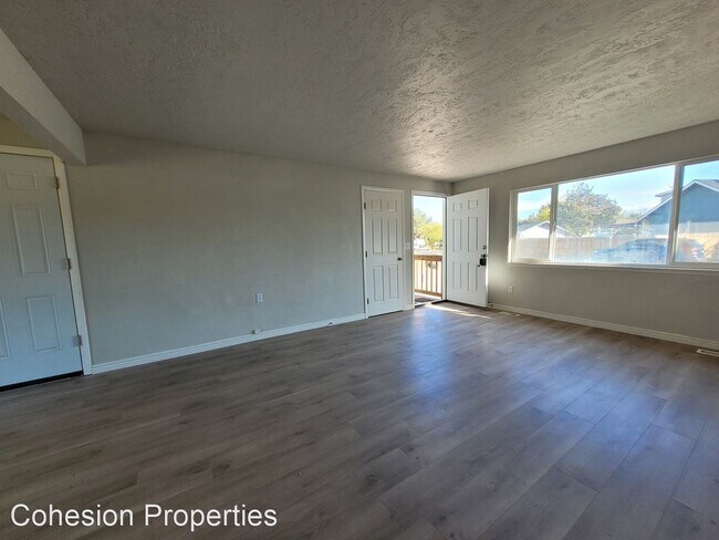 Building Photo - 4 br, 2 bath House - 10177 W Canterbury Dr