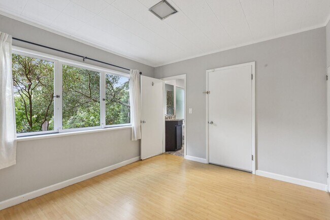 Building Photo - 5960 McAndrew Dr