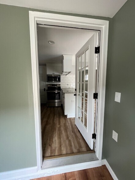 Mudroom (looking into Kitchen) - 12222 Clifton Blvd