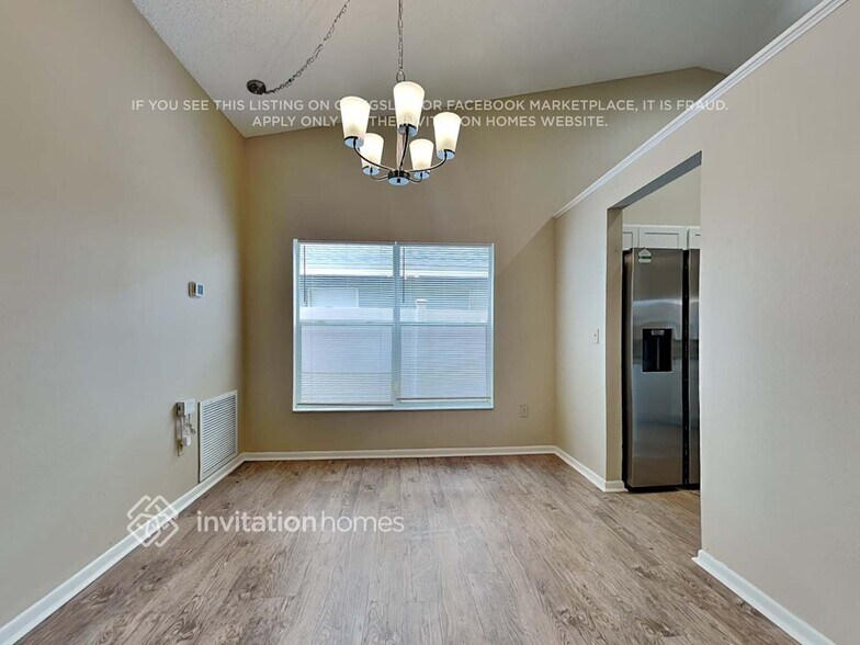 Building Photo - 2033 Crosshair Cir