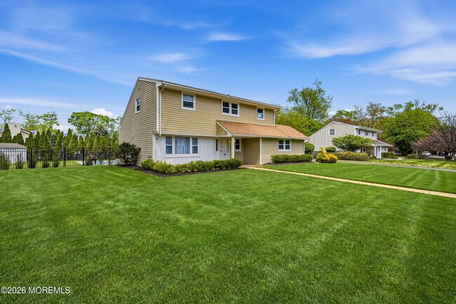 Building Photo - 4 Cheryl Dr