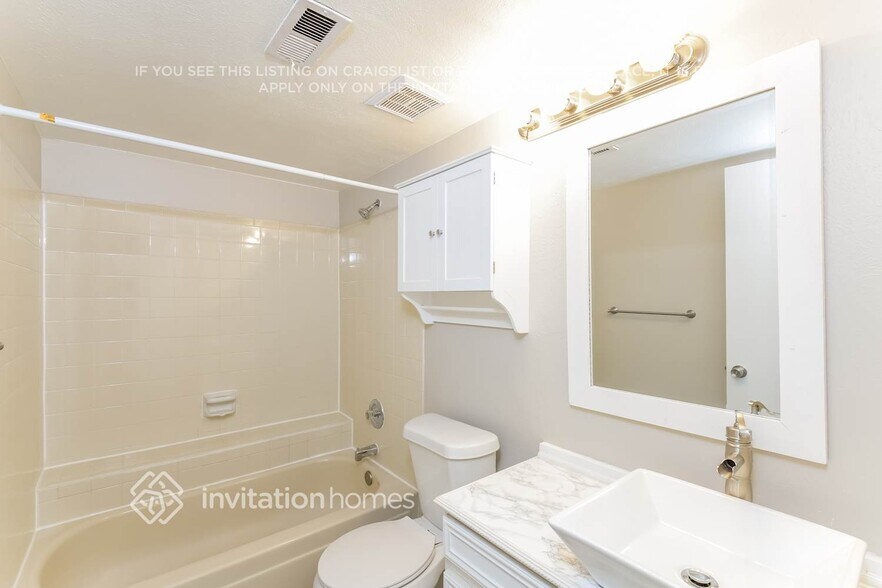 Building Photo - 13364 Birch Cir