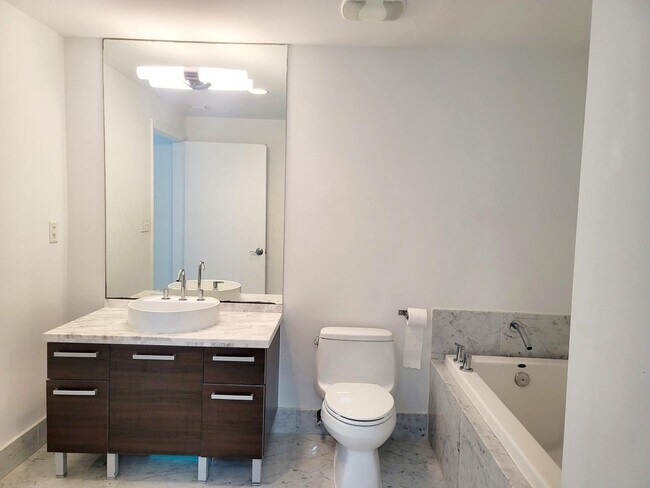 Building Photo - 244 Biscayne Blvd