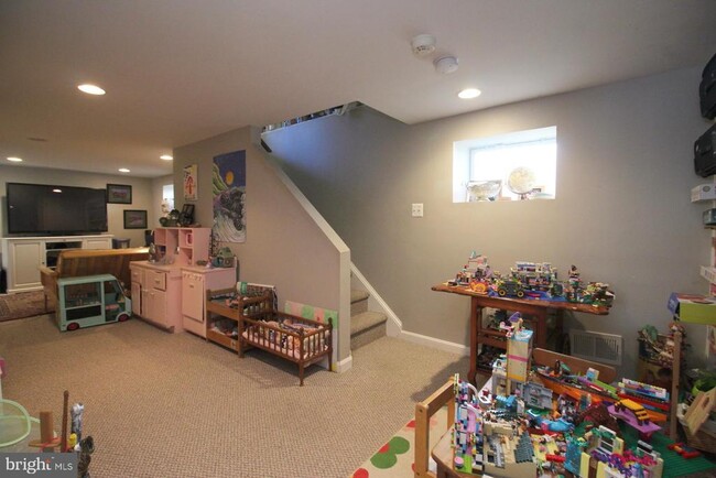 Building Photo - 3114 16th St NE