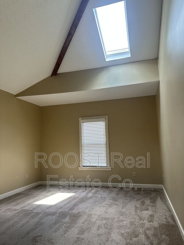 Building Photo - 820 Summit St