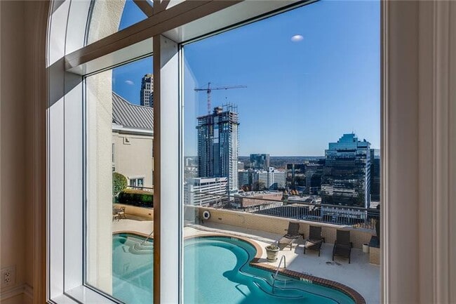 Building Photo - 3334 Peachtree Rd NE