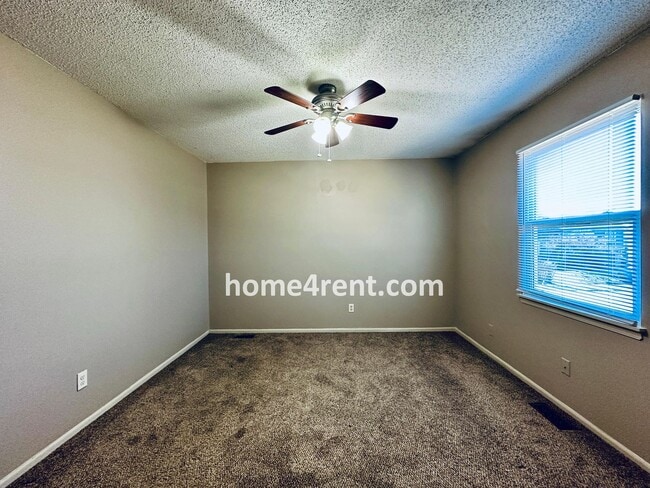Building Photo - Beautiful, Split-Level Olathe Home w/ Stainless Steel Appliances and a Finished Basement!