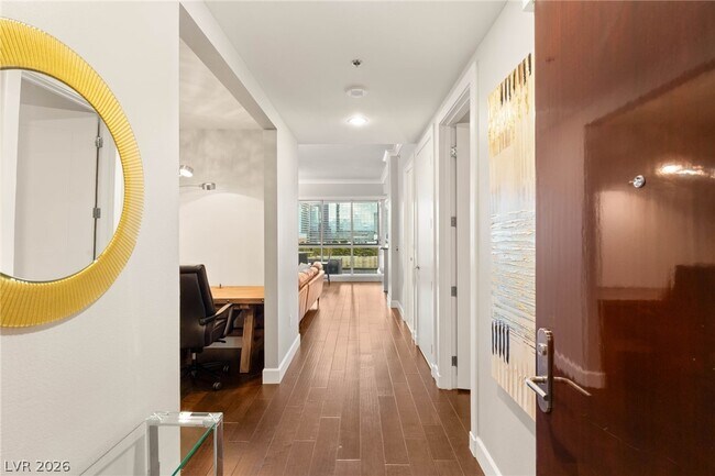 Building Photo - 4575 Dean Martin Dr