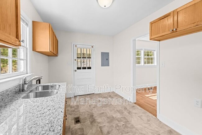 Building Photo - 931 41st Street Ensley