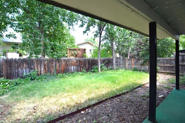 Building Photo - 2643 Sherwood Cir
