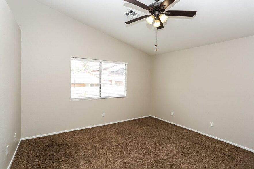 Building Photo - 3917 Marble Mountain St