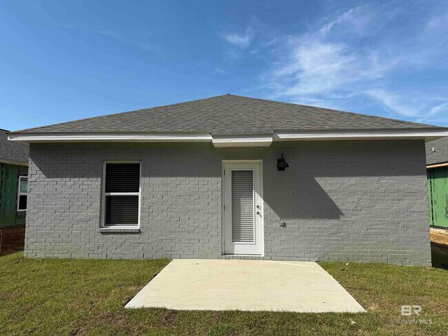 Building Photo - 36282 Revere Dr