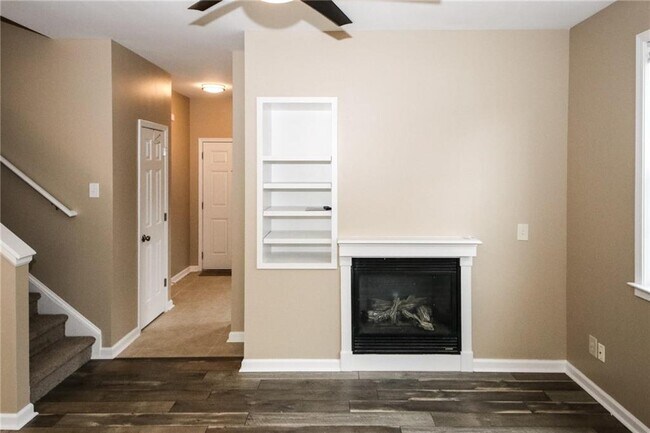 Building Photo - 170 Windcroft Ln NW