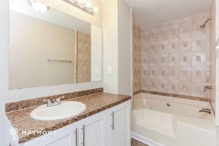 Building Photo - 4469 Longley Ln