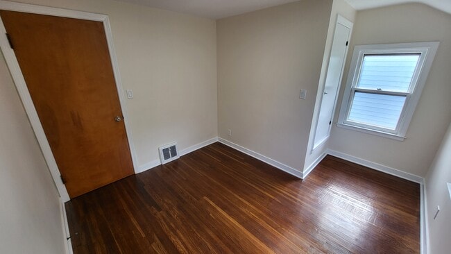 Bedroom 1 - 156 Stoneleigh Ave