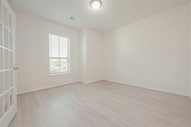 Building Photo - 3111 Trishelle Ct