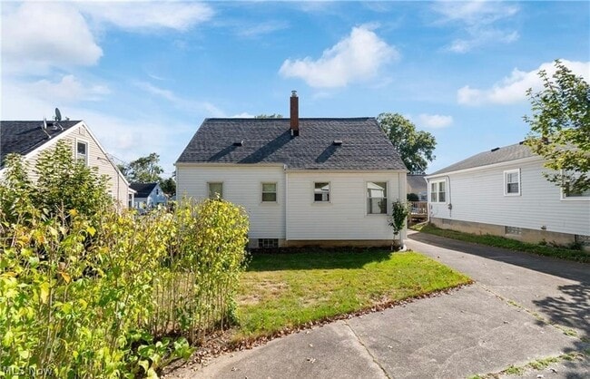 Building Photo - 629 Donald Ave