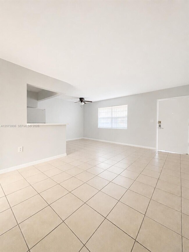 Building Photo - 1330 W 54th St