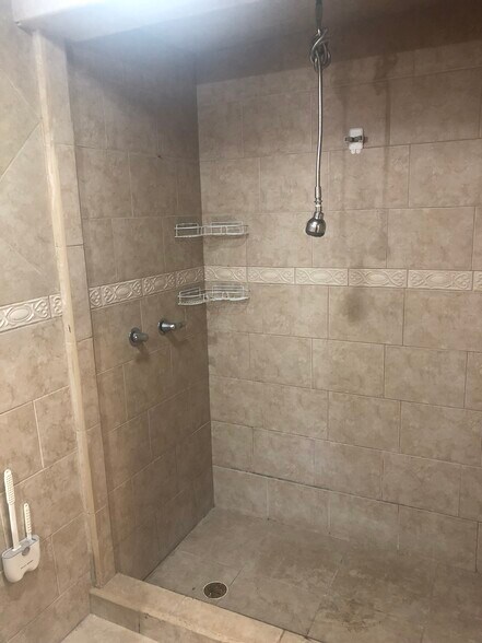 Building Photo - 15737 NW 40th Ct