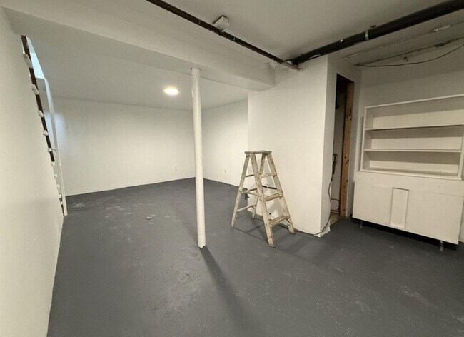 Building Photo - 189 Essex St