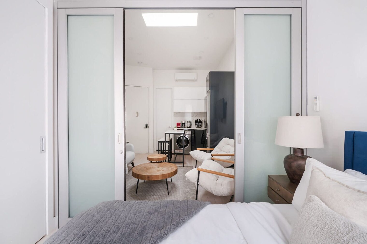 Building Photo - 317 E 78th St