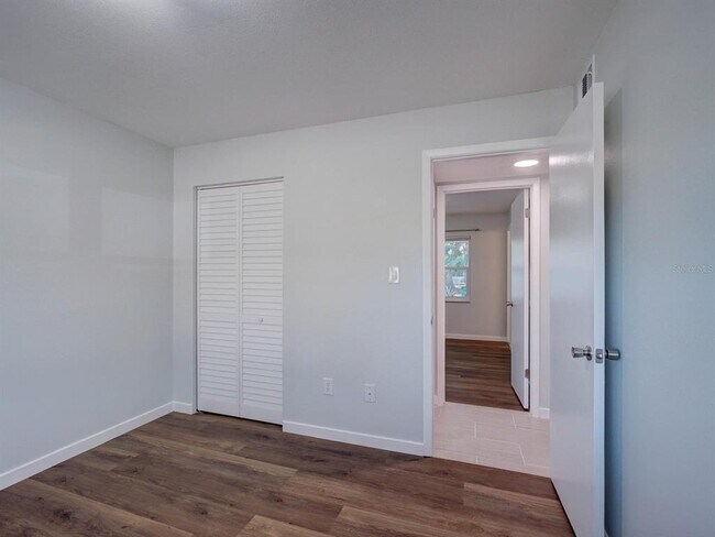 Building Photo - 1007 Sumner Blvd