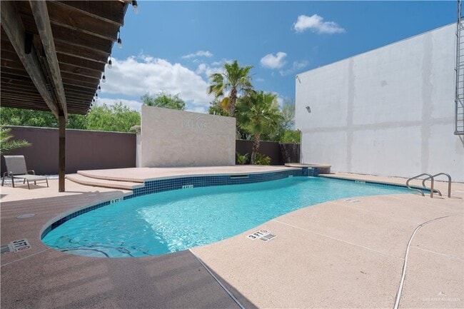 Building Photo - 12 Colbath Ave