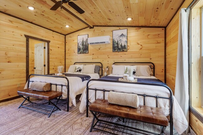 Building Photo - 2125 Rising Fawn Way