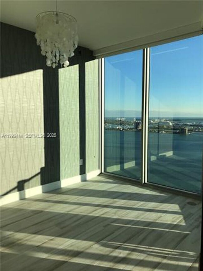 Building Photo - 2900 NE 7th Ave