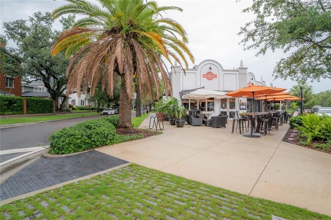 Building Photo - 762 S Village Cir